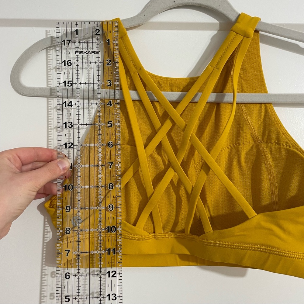 Lululemon High Neck Energy Bra - Picture 5 of 5